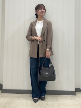 「INDIVI（インディヴィ）の【褒められデニム】ワイドストレート デニムパンツ（デニムパンツ、ブルー系）」を使った、ちひさん（レディース・162cm）の夏コーディネート