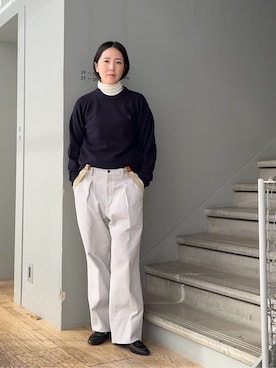 「TAKEO KIKUCHI（タケオキクチ）の【Air Palette Knit】ワンポイント カラーニット プルオーバー（ニット/セーター、ブルー系）」を使った、jinnoさん（レディース）の冬コーディネート