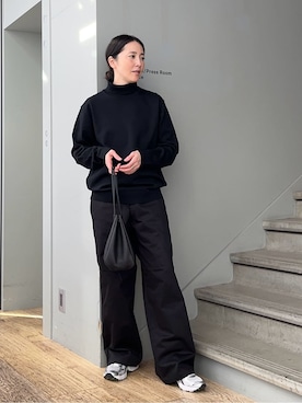 「40ｃｔ＆525（フォーティーカラッツアンドゴーニーゴ）の【Sサイズ～】カツラギストレートパンツ（その他パンツ、ブラック系）」を使った、jinnoさん（レディース）の冬コーディネート
