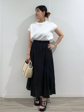 「アイテム（ショルダーバッグ、ゴールド系）」を使った、mekiihv41225さん（レディース・157cm）の春コーディネート