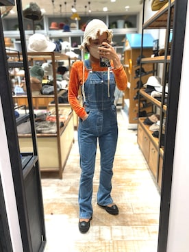 「holiday」｜「アイテム（サロペット/オーバーオール）」を使った、akiさん（レディース・156cm）の秋コーディネート