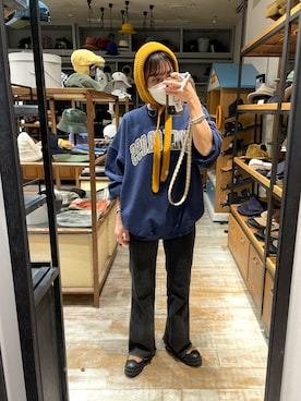 「OVERRIDE」｜「アイテム（スウェット）」を使った、akiさん（レディース・156cm）の冬コーディネート
