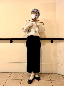 「アイテム（ニットキャップ/ビーニー、グレー系）」を使った、akiさん（レディース・156cm）の冬コーディネート