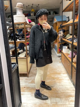 「白タイツ」｜「アイテム（ハンチング/ベレー帽）」を使った、akiさん（レディース・156cm）の冬コーディネート