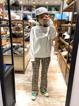 「OVERRIDE」｜「アイテム（スウェット）」を使った、akiさん（レディース・156cm）の秋コーディネート