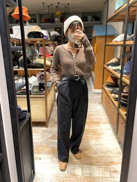「OVERRIDE」｜「アイテム（スラックス）」を使った、akiさん（レディース・156cm）の春コーディネート