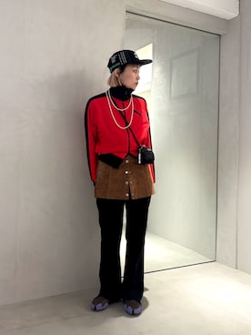 「アイテム（その他アウター、レッド系）」を使った、akiさん（レディース・156cm）の秋コーディネート