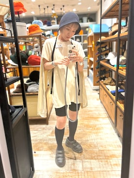 「OVERRIDE」｜「アイテム（サンダル）」を使った、akiさん（レディース・156cm）の夏コーディネート