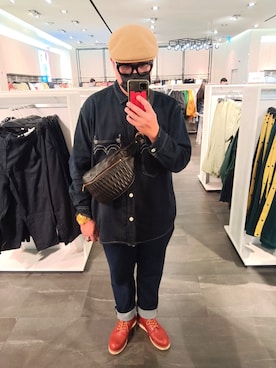 何子立さんのコーディネート