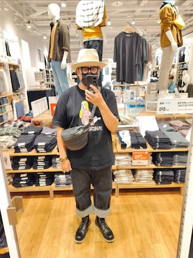 何子立さんのコーディネート