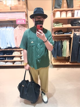 何子立さんのコーディネート