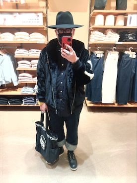 何子立さんのコーディネート