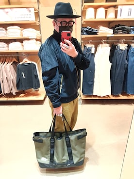 何子立さんのコーディネート