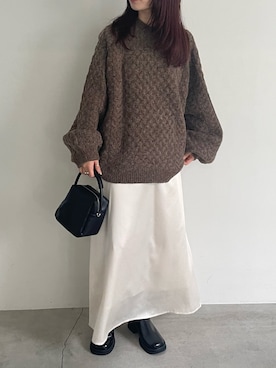 「select MOCA by son（セレクトモカバイソン）のアイテム（スカート）」を使った、ranさん（レディース・161cm）の秋コーディネート