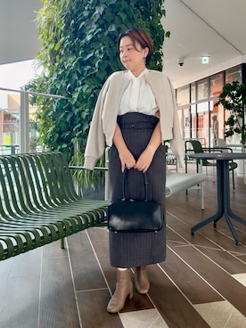 「アイテム（ボストンバッグ）」を使った、shiraさん（レディース・155cm）の秋コーディネート