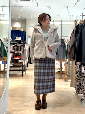 「アイテム（ムートンコート）」を使った、shiraさん（レディース・155cm）の秋コーディネート