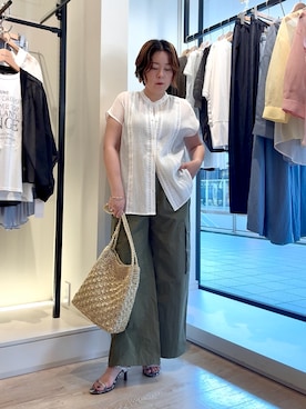 「MICO COULIER（ミコクリエ）のピンタックレースコットンシャツ（シャツ/ブラウス、ホワイト系）」を使った、shiraさん（レディース・155cm）の夏コーディネート