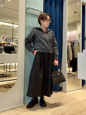 「アイテム（ブローチ/コサージュ）」を使った、shiraさん（レディース・155cm）の秋コーディネート