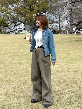 「Bobo Clooneyのアイテム（チノパンツ、グリーン系）」を使った、Yuinaさん（レディース・162cm）の春コーディネート