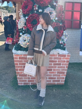 「アイテム（レッグウォーマー）」を使った、Yuinaさん（レディース・162cm）の冬コーディネート