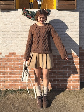 「アイテム（レッグウォーマー）」を使った、Yuinaさん（レディース・162cm）の冬コーディネート