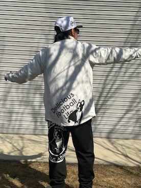 「UNDER ARMOUR（アンダーアーマー）のアイテム」を使った、DK.SiMRさん（メンズ・166cm）の春コーディネート