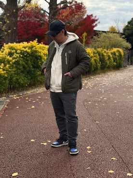 「アイテム（マウンテンパーカー）」を使った、DK.SiMRさん（メンズ・166cm）の秋コーディネート