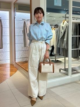 「NOLLEY’S Sophi（ノーリーズソフィ）のウォッシャブルタンブラーストライプ3WAYシャツ（シャツ/ブラウス、ブルー系）」を使った、ayakaさん（レディース・156cm）の春コーディネート