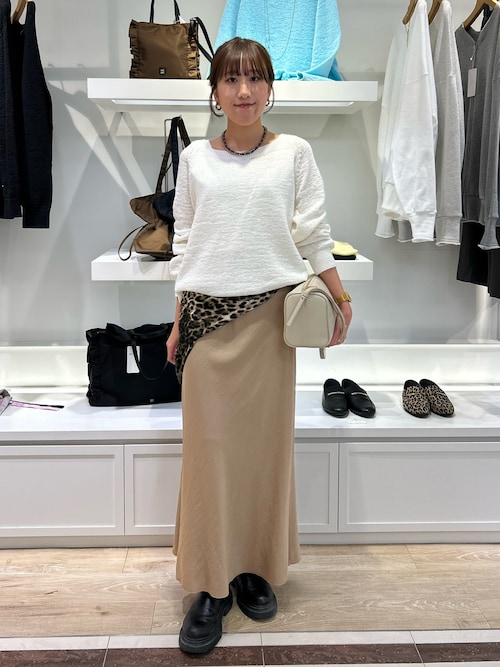 《手洗い可能》ボートネックプルオーバーテープヤーン