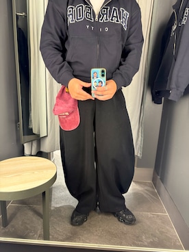 「アイテム（スウェットパンツ）」を使った、223さん（メンズ・172cm・10代）の秋コーディネート