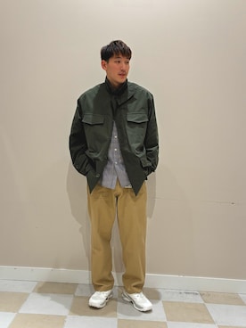 「ITEMS URBANRESEARCH（アイテムズ アーバンリサーチ）のベイカーパンツ（その他パンツ、ベージュ系）」を使った、かわさん（メンズ・171cm）の秋コーディネート