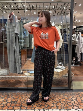 「NOMBRE IMPAIR（ノンブルアンペール）のゼブラオセロ箔PT　半袖Tシャツ（Tシャツ/カットソー、オレンジ系）」を使った、suzuki.aさん（レディース・149cm）の夏コーディネート