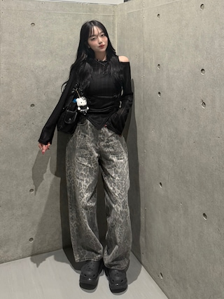 「anyonemore（エニワンモア）のワンオフショルダーギャザーリボン長袖Ｔシャツ（Tシャツ/カットソー）」を使った、ramuさん（レディース・166cm）の秋コーディネート