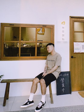 「URBAN RESEARCH（アーバンリサーチ）のアイテム（カーゴパンツ）」を使った、iampatriickleeさん（メンズ・173cm）の秋コーディネート