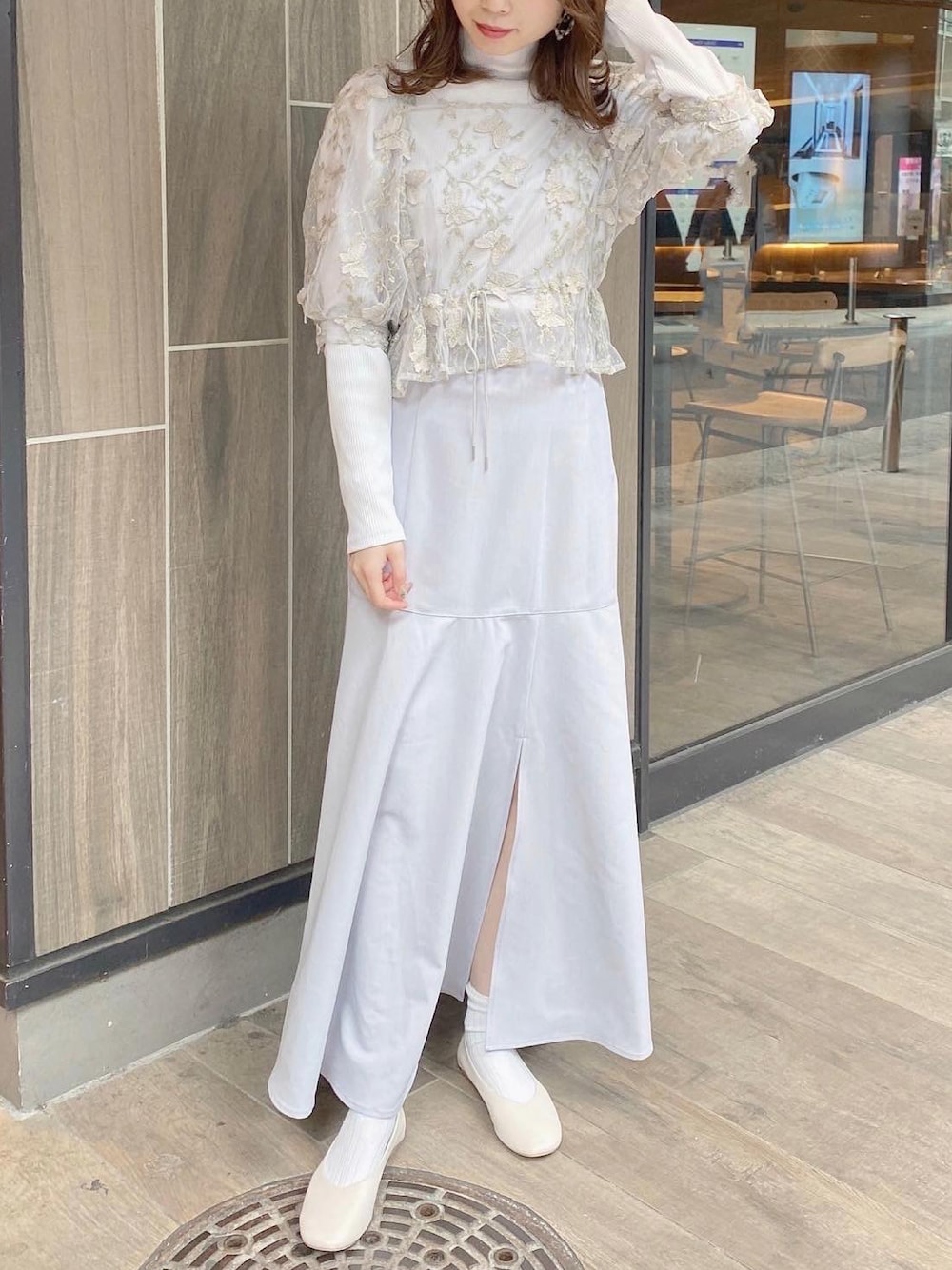 ワンダフルワールド リバイバルブラウス 白 - トップスブランド 品 通販