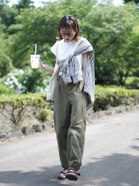 「COMOLI（コモリ）のアイテム」を使った、𝚛𝚒𝚜𝚊さん（レディース・161cm）の夏コーディネート