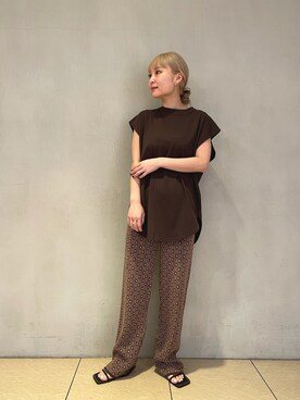 「Goodwear(Since1983)（グッドウェア）のGoodwear　ノースリーブプルオーバー（Tシャツ/カットソー、レッド系）」を使った、河村初美さん（レディース）の夏コーディネート