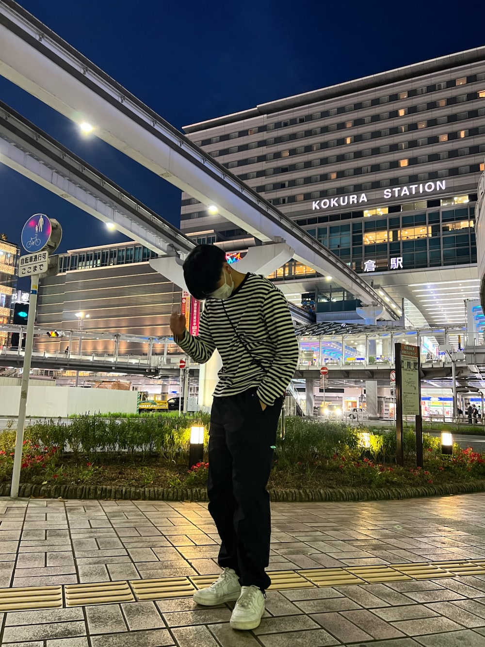 「シンプルスタイル、おしゃれさんと繋がりたい、秋コーデ、シンプル、韓国ファッション、韓国、お洒落さんとつながりたい、いいね、save、フォローお願いします🤑、インスタフォローしてね！、エイチアンドエム、NIKE、お洒落、フォローミー」｜「H&Mのアイテム（トップス、その他）」を使った、haya,さん（メンズ・178cm）の秋コーディネートの1枚目の写真