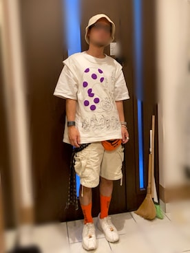 「アイテム（バングル/リストバンド、ブラック系）」を使った、Lil' 44さん（メンズ・144cm）の夏コーディネート