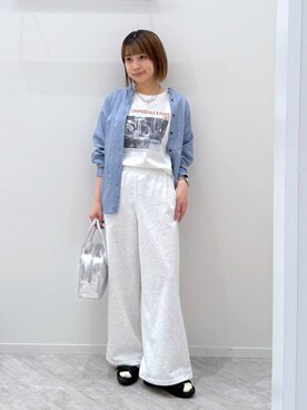 「アイテム（ボストンバッグ、グレー系）」を使った、mnk1018さん（レディース・158cm）の春コーディネート