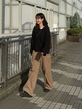 「アイテム（ニット/セーター）」を使った、hitomi020714さん（レディース・168cm）の秋コーディネート