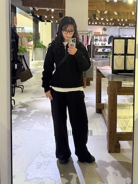 「アイテム（ボディバッグ/ウエストポーチ）」を使った、hitomi020714さん（レディース・168cm）の冬コーディネート