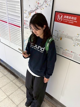 「COLONY 2139（コロニートゥーワンスリーナイン）のアイテム（Tシャツ/カットソー）」を使った、hitomi020714さん（レディース・168cm）の秋コーディネート