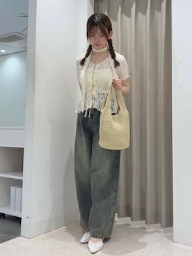 「RODE SKO(ロデスコ)のコマ編みペーパートートバッグ(トートバッグ、ベージュ系)」を使った、はなさん(レディース・163cm)の夏コーディネート