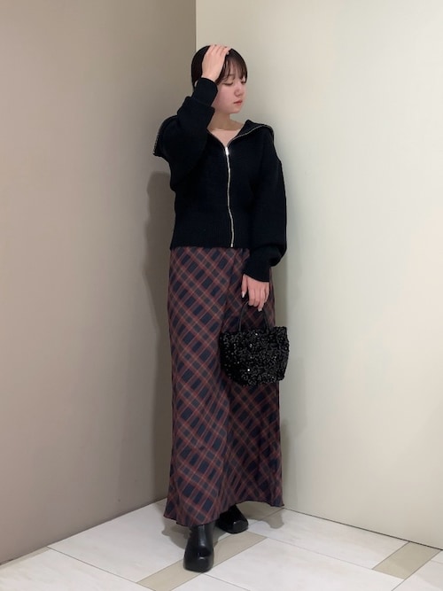 美品✨　エブール　サマーニット　キーネック　シルク　コットン　アイボリー　F セール】キーネックリブニット（ニット/セーター）｜Girly Doll
