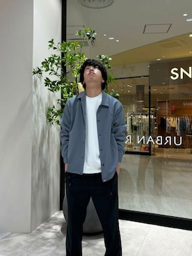 「ITEMS URBANRESEARCH（アイテムズ アーバンリサーチ）のアイテム（ブルゾン）」を使った、伊藤　憶斗さん（メンズ・173cm）の春コーディネート