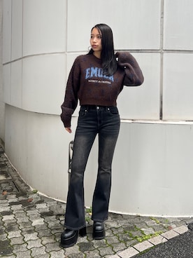 「EMODA（エモダ）のアイテム（デニムパンツ）」を使った、栗原あいりさん（レディース・162cm）の秋コーディネート