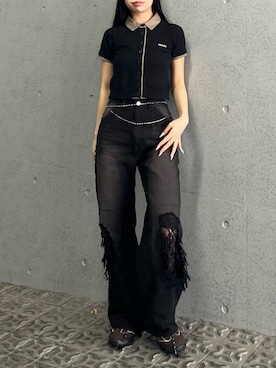 「EMODA（エモダ）のSHIRT DOCKING HALF SHOULDER CA（ニット/セーター、ブラック系）」を使った、栗原あいりさん（レディース・162cm）の春コーディネート
