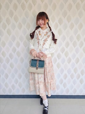 「axes femme（アクシーズファム）の金木犀刺繍襟ブラウス（シャツ/ブラウス）」を使った、axes_staff_kurumiさん（レディース・159cm）の秋コーディネート