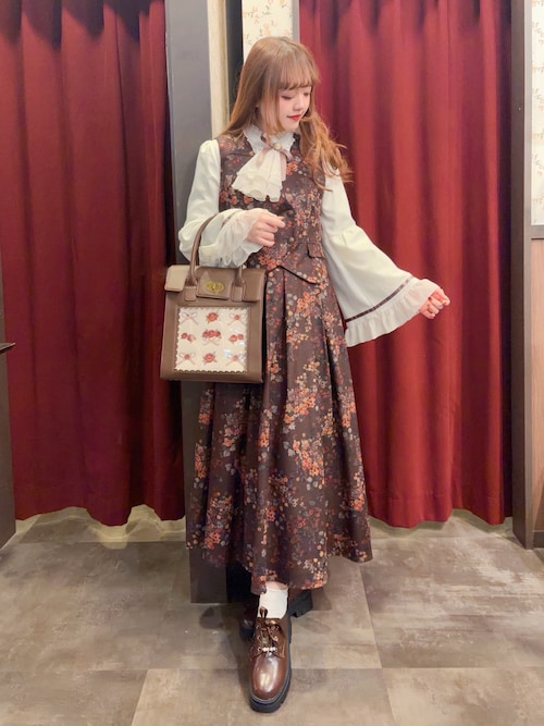 ジャボブローチ付ロングワンピース（ワンピース）｜axes femme